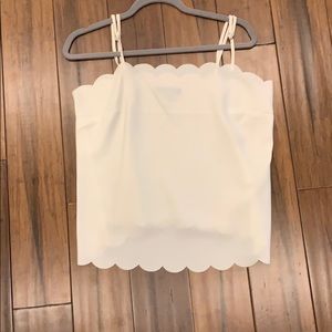 Scalloped tank
